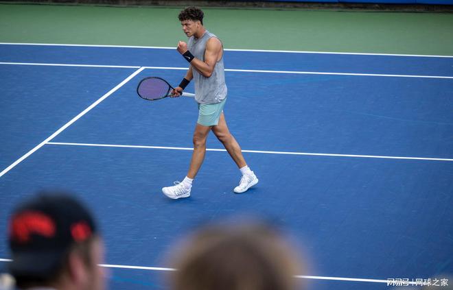 季开端的宣 季开端的宣