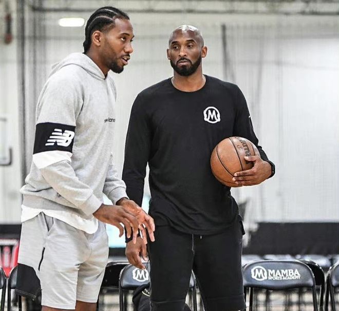 详解棒球规则中的跑垒员干预判定跑垒路径与守备区域的碰撞