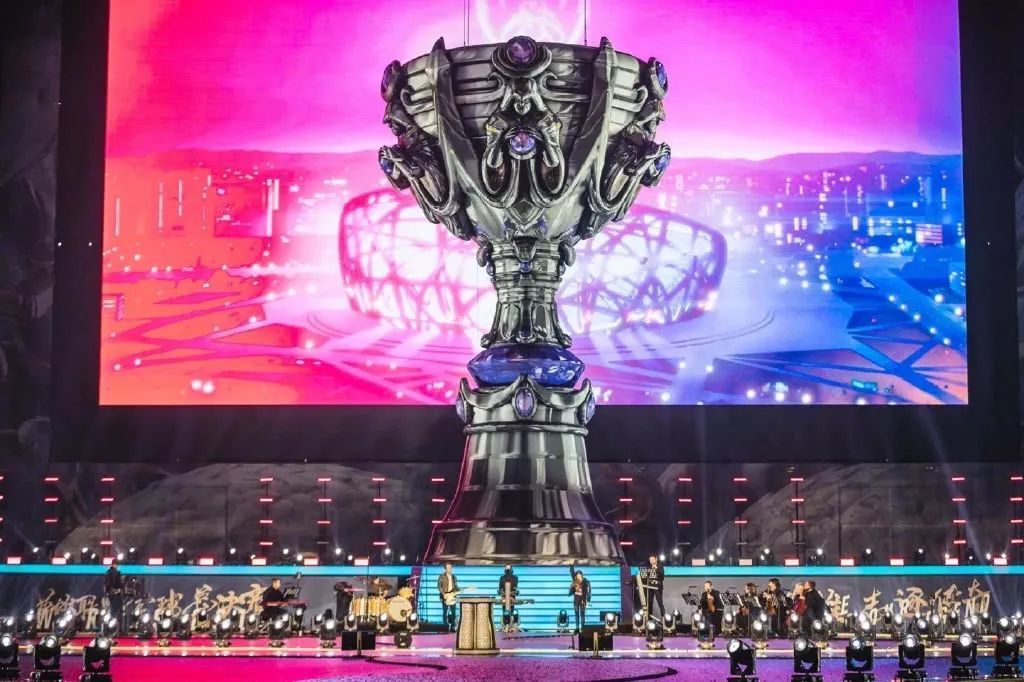 对多特而言 对多特而言