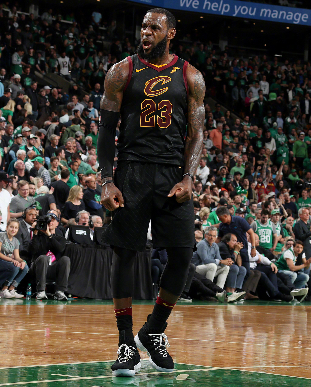 对手外线出 对手外线出