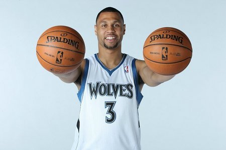 手和挡拆衔 手和挡拆衔